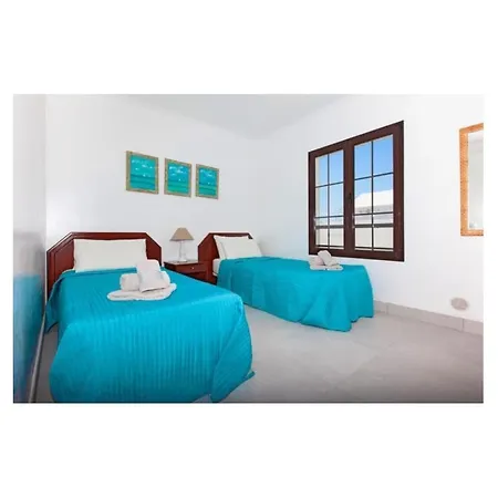 Iris Villa Puerto del Carmen (Lanzarote)